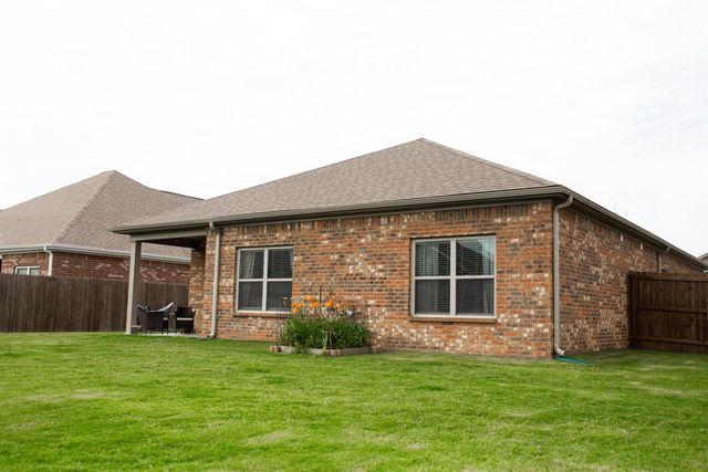 4806 BARRETT OAKS DR, Millington, TN 38053