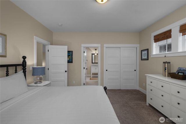 21 N Glen Lane, Pacific Beach, WA 98571