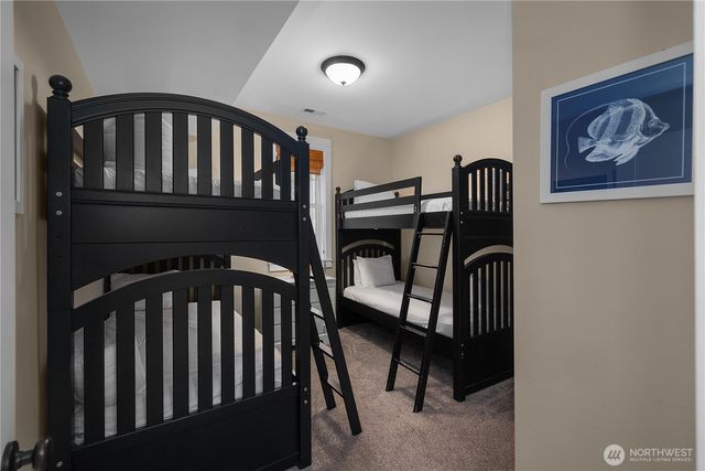 21 N Glen Lane, Pacific Beach, WA 98571