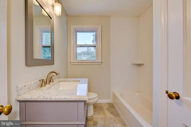 708 NATHAN HALE AVE, Trenton, NJ 08648