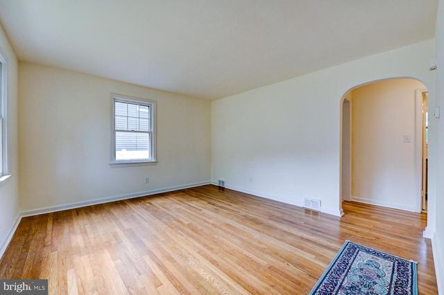 708 NATHAN HALE AVE, Trenton, NJ 08648