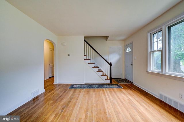 708 NATHAN HALE AVE, Trenton, NJ 08648