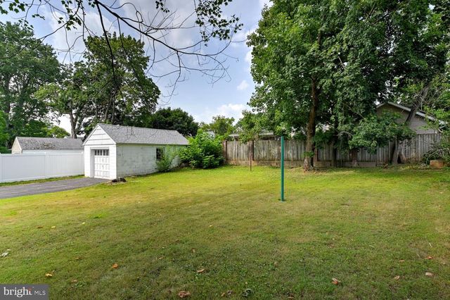 708 NATHAN HALE AVE, Trenton, NJ 08648