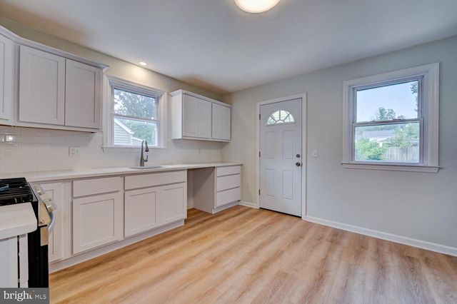 708 NATHAN HALE AVE, Trenton, NJ 08648