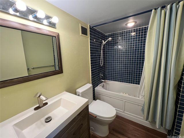 1400 Pensacola Street 706, Honolulu, HI 96822