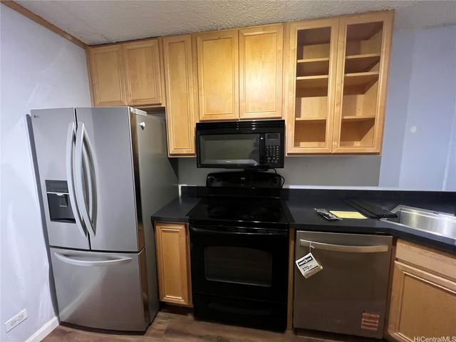 1400 Pensacola Street 706, Honolulu, HI 96822