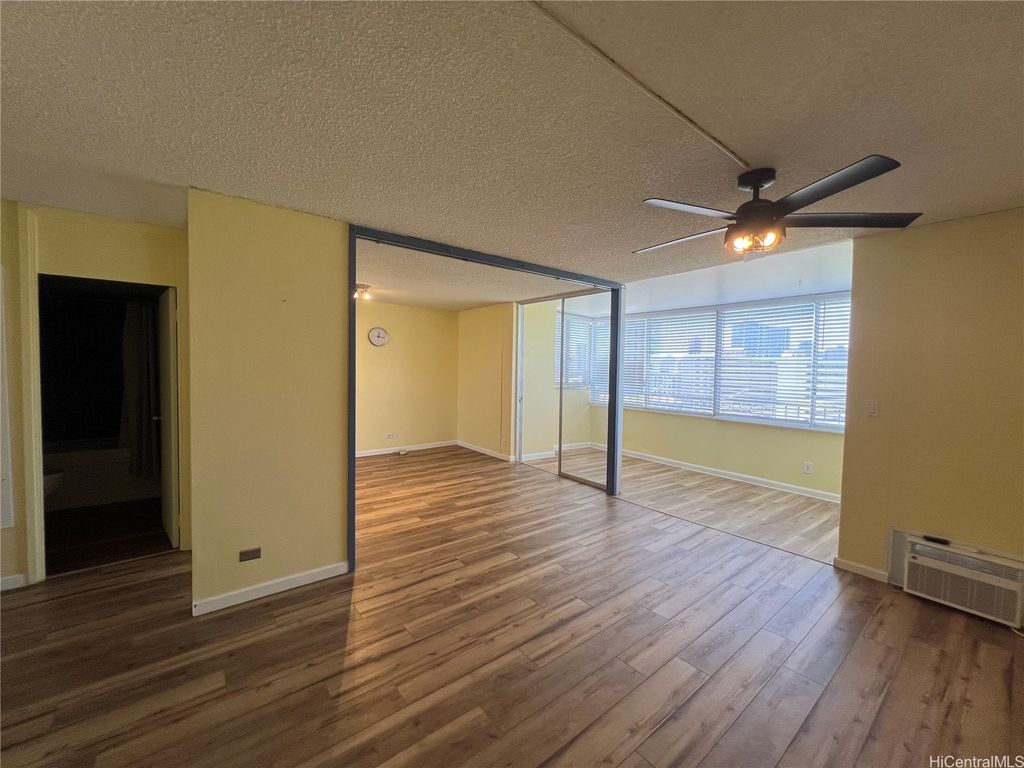 1400 Pensacola Street 706, Honolulu, HI 96822
