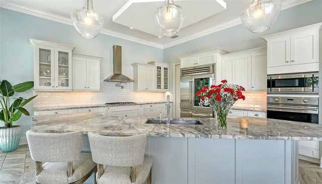 548 HORNBLOWER LANE, Longboat Key, FL 34228