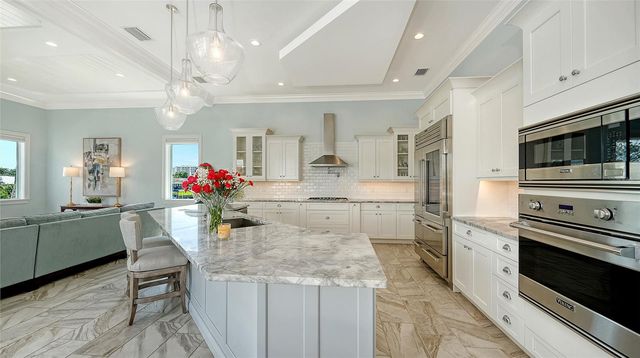 548 HORNBLOWER LANE, Longboat Key, FL 34228