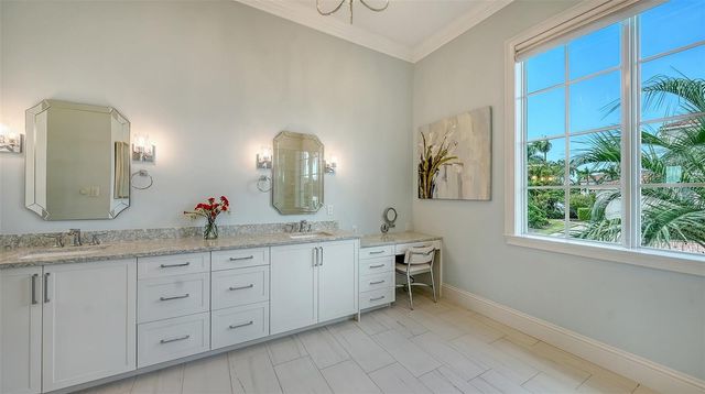548 HORNBLOWER LANE, Longboat Key, FL 34228