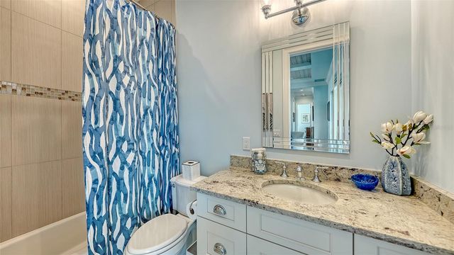 548 HORNBLOWER LANE, Longboat Key, FL 34228