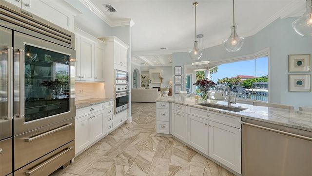 548 HORNBLOWER LANE, Longboat Key, FL 34228