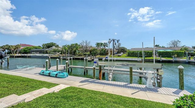 548 HORNBLOWER LANE, Longboat Key, FL 34228