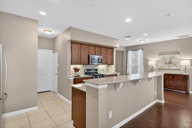 418 Hamilton Street, Lewisville, TX 75067