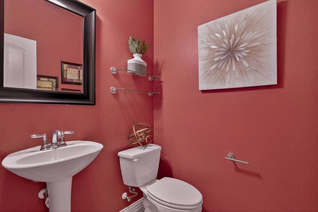 418 Hamilton Street, Lewisville, TX 75067