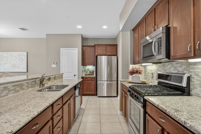 418 Hamilton Street, Lewisville, TX 75067