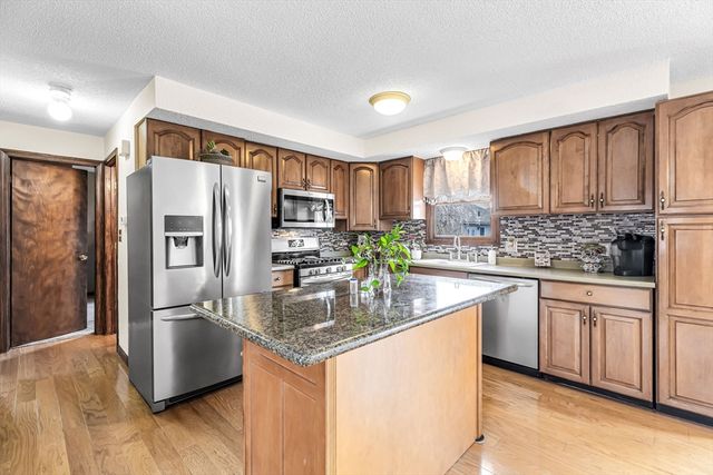 269 Morton St, Springfield, MA 01119