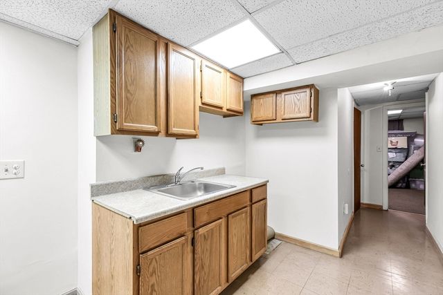 269 Morton St, Springfield, MA 01119