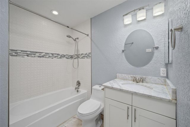 1520 S CHURCH AVENUE, Tampa, FL 33629