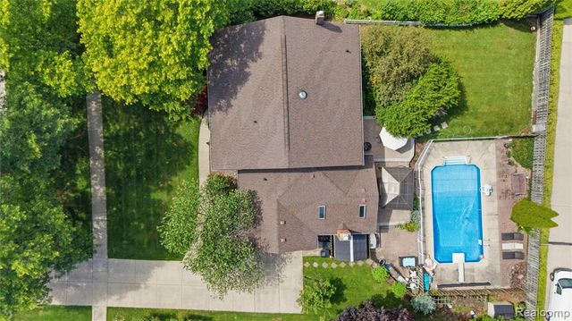 46884 Ben Franklin Drive, Utica, MI 48315