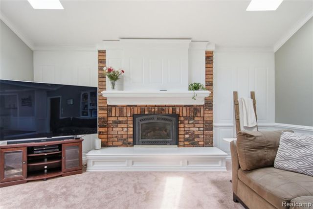 46884 Ben Franklin Drive, Utica, MI 48315