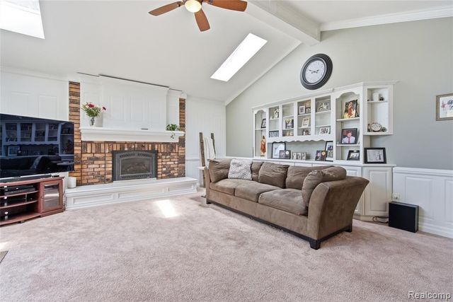 46884 Ben Franklin Drive, Utica, MI 48315