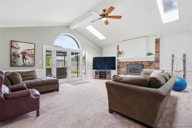 46884 Ben Franklin Drive, Utica, MI 48315