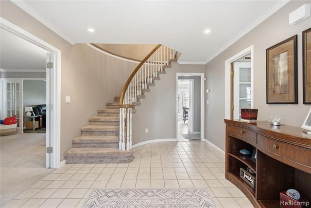 46884 Ben Franklin Drive, Utica, MI 48315