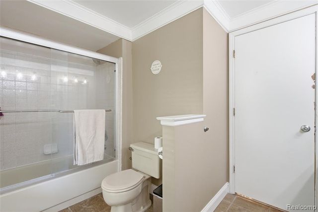46884 Ben Franklin Drive, Utica, MI 48315