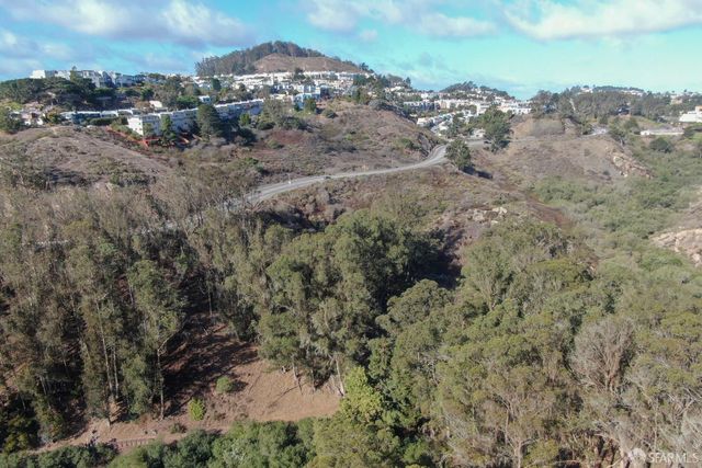 566 Mangels Avenue, San Francisco, CA 94127