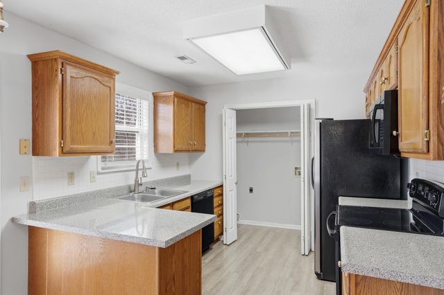 400 S BROOKLINE DR, Columbia, MO 65203