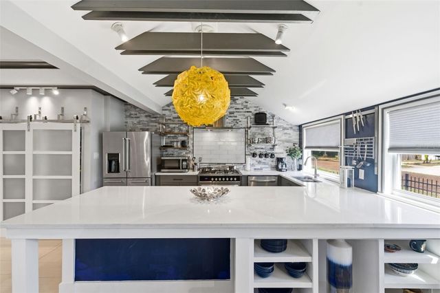 3601 2ND AVENUE N, St Petersburg, FL 33713