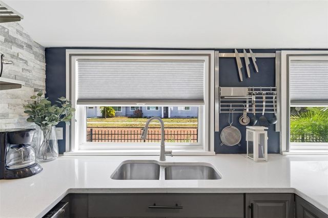 3601 2ND AVENUE N, St Petersburg, FL 33713