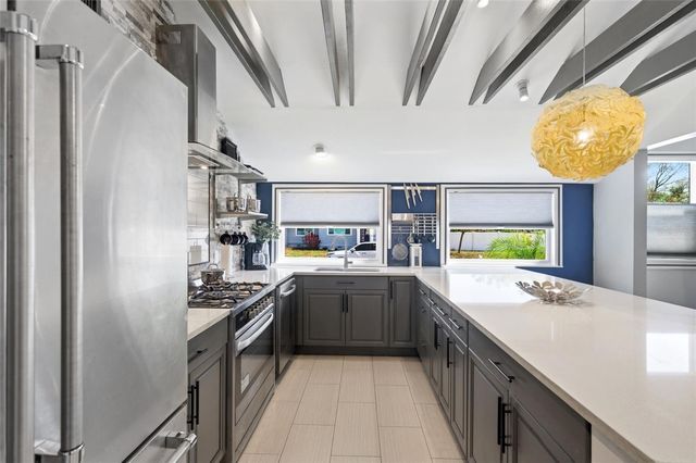 3601 2ND AVENUE N, St Petersburg, FL 33713