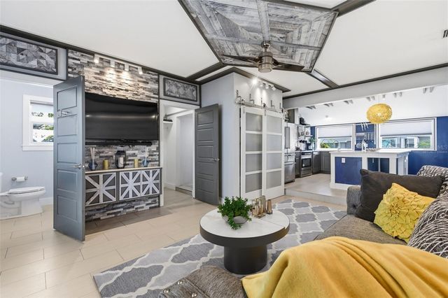 3601 2ND AVENUE N, St Petersburg, FL 33713