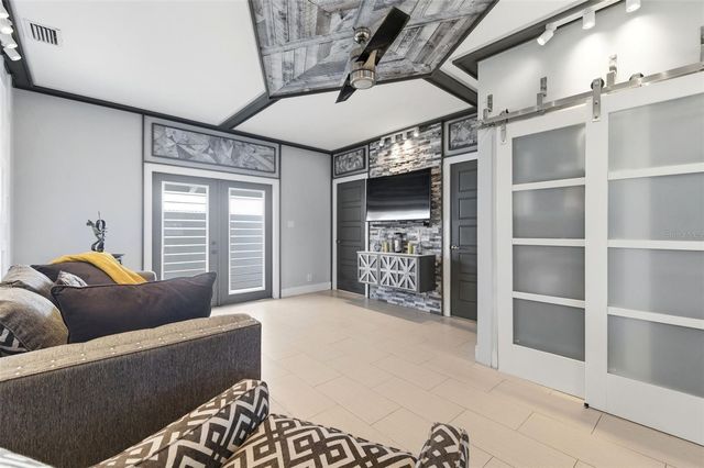 3601 2ND AVENUE N, St Petersburg, FL 33713