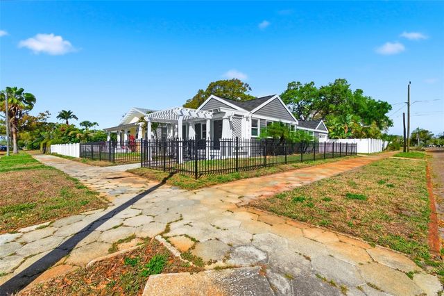 3601 2ND AVENUE N, St Petersburg, FL 33713