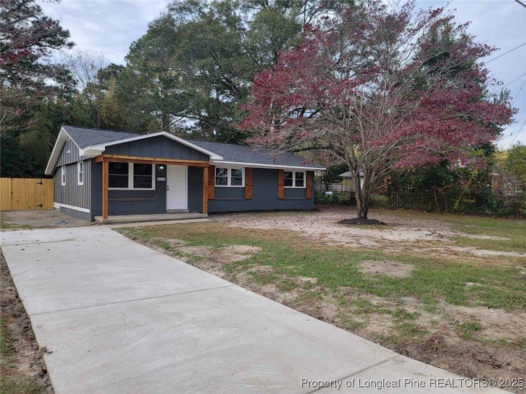 3202 Periwinkle Drive, Fayetteville, NC 28306