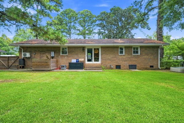 1373 White Drive, Charleston, SC 29407