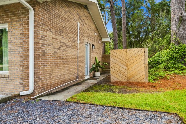 1373 White Drive, Charleston, SC 29407