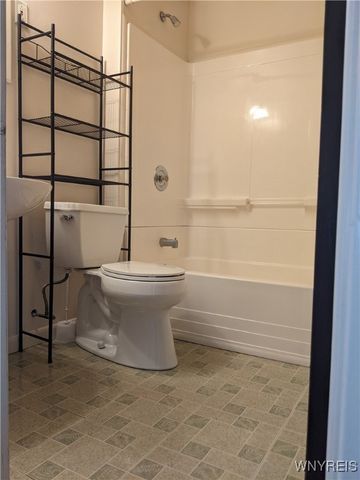 264 Saint Lawrence Avenue UPPER, Buffalo, NY 14216