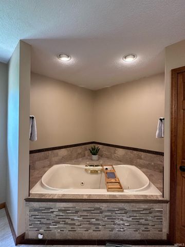 3825 E Devonshire Court, Bloomington, IN 47408