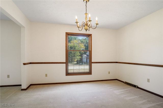 206 Fawnwood Drive, Tallmadge, OH 44278