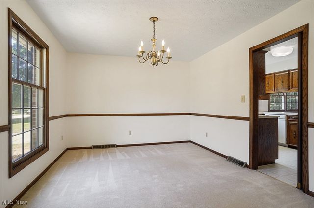 206 Fawnwood Drive, Tallmadge, OH 44278