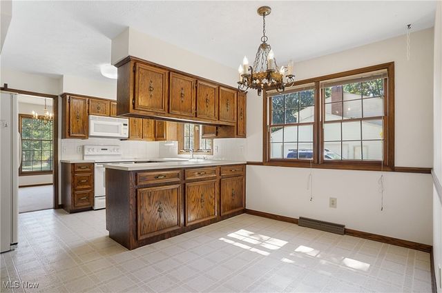 206 Fawnwood Drive, Tallmadge, OH 44278