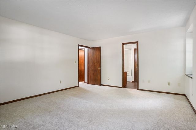 206 Fawnwood Drive, Tallmadge, OH 44278