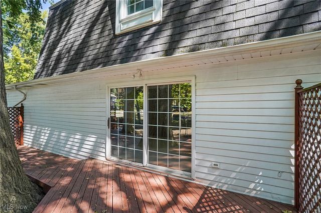 206 Fawnwood Drive, Tallmadge, OH 44278