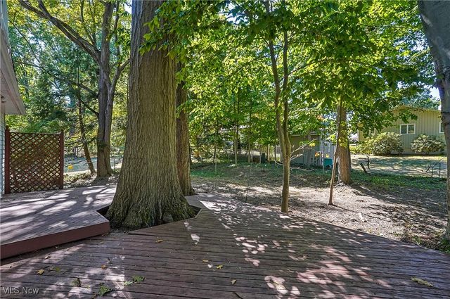 206 Fawnwood Drive, Tallmadge, OH 44278