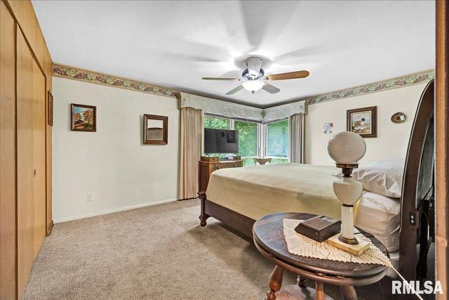 25 ORIOLE Lane, Pekin, IL 61554