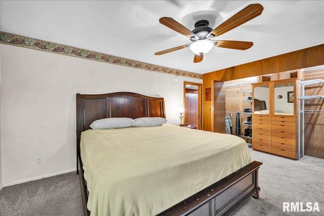 25 ORIOLE Lane, Pekin, IL 61554